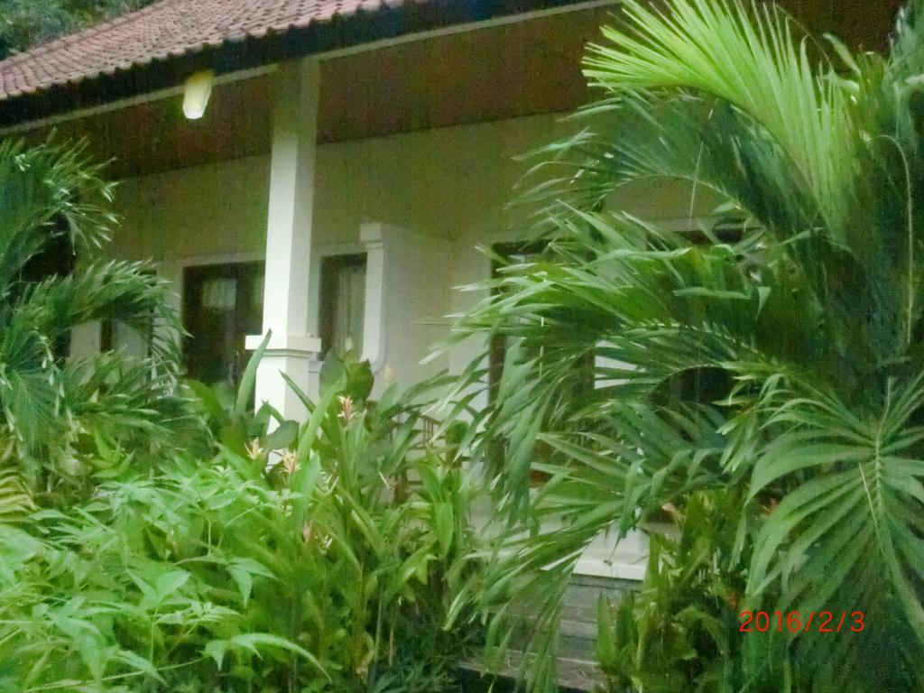 Pondok Aldi Amed  Bagian luar foto