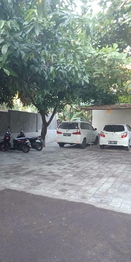 Pondok Aldi Amed  Bagian luar foto